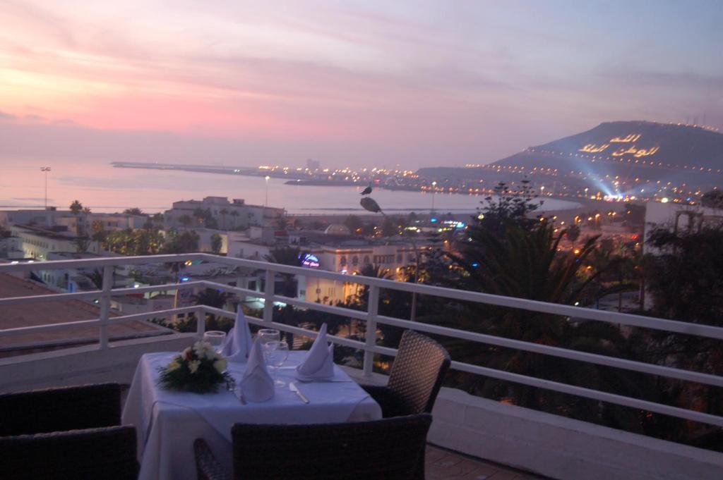 Anezi Tower Hotel Agadir Exterior foto